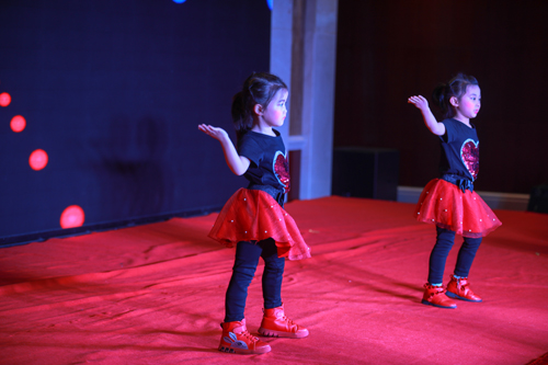 大禹漢光2018年“同心同行，共創(chuàng)未來”主題年會圓滿成功