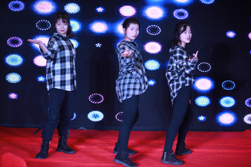 大禹漢光2018年“同心同行，共創(chuàng)未來”主題年會圓滿成功